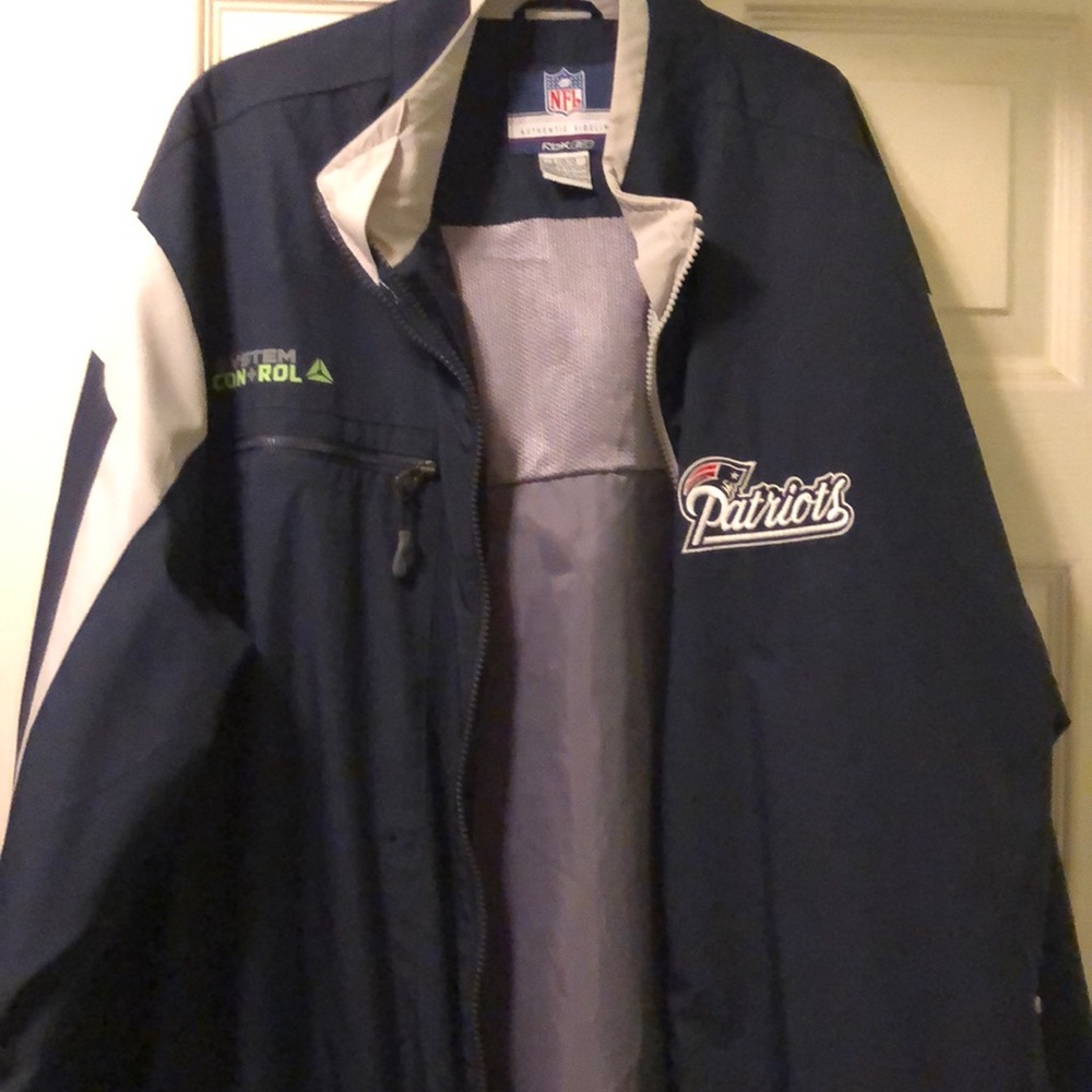 NFL Men’s patriots jacket. NWOT Size large